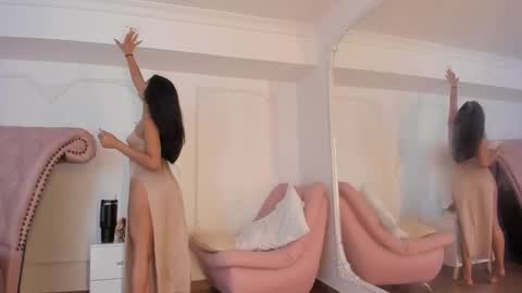 Luciana online show from October 2025 05:34:01 PM