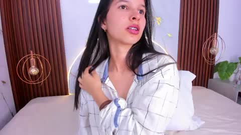 Snapshot of lucianasmith_ chatting on April 2026 08:15:01 PM Luci online show from April 2026 08:15:01 PM
