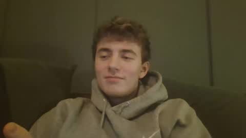 Snapshot of luciancrowe chatting on January 2025 12:50:02 AM Lucian online show from January 2025 12:50:02 AM