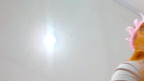 Snapshot of lucie_nicolls chatting on December 2024 08:01:02 PM Lucie   online show from December 2024 08:01:02 PM
