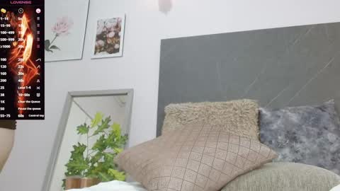 Snapshot of lucie_nicolls chatting on January 2025 10:44:01 PM Lucie   online show from January 2025 10:44:01 PM