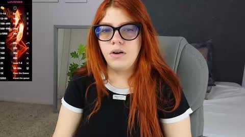 Snapshot of lucie_nicolls chatting on January 2025 07:29:01 PM Lucie   online show from January 2025 07:29:01 PM