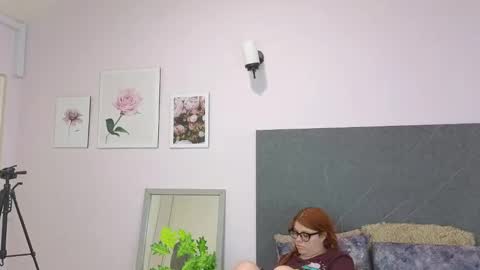 Snapshot of lucie_nicolls chatting on January 2025 12:09:01 AM Lucie   online show from January 2025 12:09:01 AM