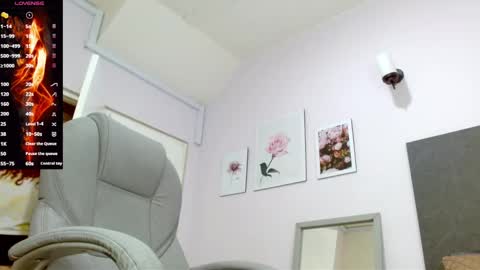 Snapshot of lucie_nicolls chatting on January 2025 12:36:01 AM Lucie   online show from January 2025 12:36:01 AM