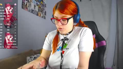 Snapshot of lucie_nicolls chatting on March 2025 08:33:02 PM Lucie   online show from March 2025 08:33:02 PM