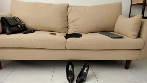 Lucie online show from January 2025 05:10:01 PM