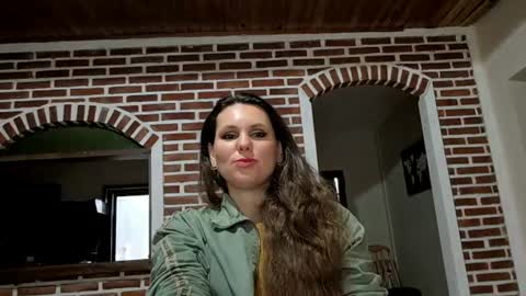 Snapshot of luciennedelossantos chatting on August 2026 01:25:02 PM July online show from August 2026 01:25:02 PM