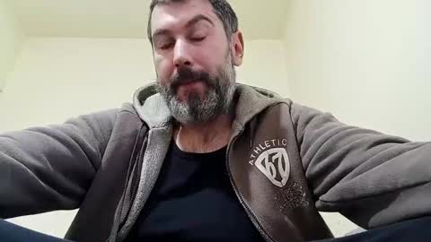 Snapshot of lucifergotharder chatting on December 2024 12:47:01 PM Lucifergotharder online show from December 2024 12:47:01 PM