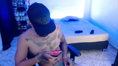 Snapshot of luciifer_hills chatting on March 2025 08:20:02 PM luciifer_hills online show from March 2025 08:20:02 PM