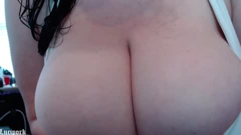 Snapshot of lucipork chatting on June 2026 06:46:02 PM Lucipork online show from June 2026 06:46:02 PM