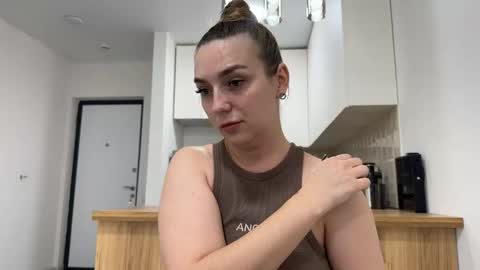 lucky_foryou_baby online show from November 2025 12:38:01 PM