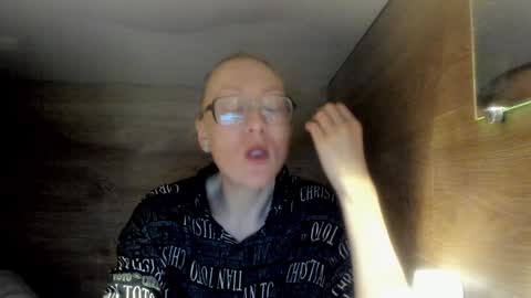 Snapshot of lucky_licky20 chatting on January 2025 04:06:01 AM lucky_licky20 online show from January 2025 04:06:01 AM