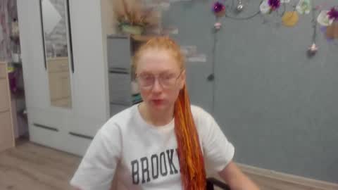 lucky_licky20 online show from December 2025 02:17:01 AM