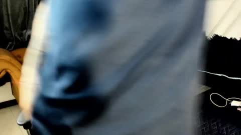 Snapshot of lucky_smith1 chatting on January 2026 01:44:01 AM lucky_smith1 online show from January 2026 01:44:01 AM