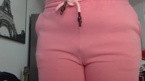 Ana online show from November 2025 11:25:02 AM