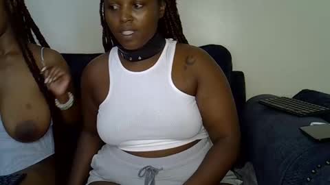 Crisiah online show from April 2026 01:41:02 PM