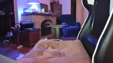 Snapshot of luckydrakex chatting on November 2025 09:37:01 PM Lucky online show from November 2025 09:37:01 PM