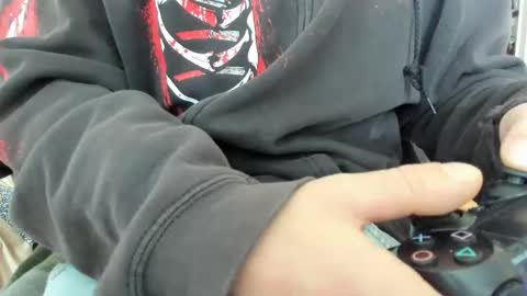 Snapshot of luckydrakex chatting on December 2025 10:09:02 AM Lucky online show from December 2025 10:09:02 AM