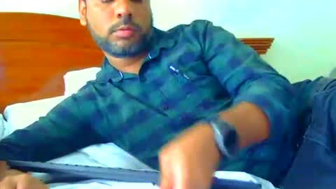 luckyfinalone online show from October 2025 03:46:01 PM