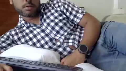 luckyfinalone online show from November 2025 06:10:01 PM