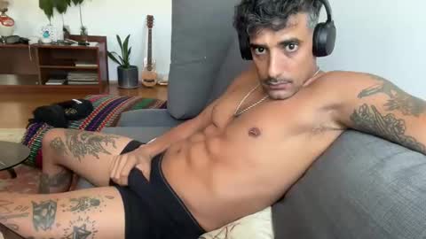 Snapshot of luckyhorse3 chatting on September 2025 01:33:01 PM luckyhorse3 online show from September 2025 01:33:01 PM