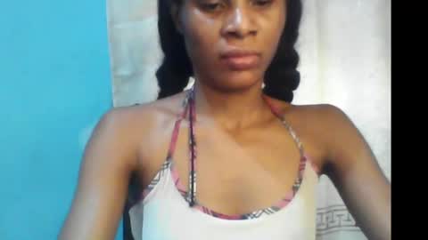 Snapshot of luckymadequeen chatting on January 2025 01:37:02 PM Gloria online show from January 2025 01:37:02 PM