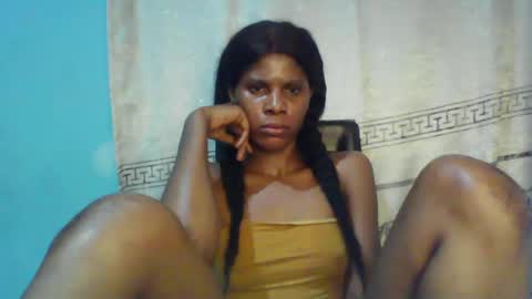 Snapshot of luckymadequeen chatting on January 2025 03:08:01 AM Gloria online show from January 2025 03:08:01 AM