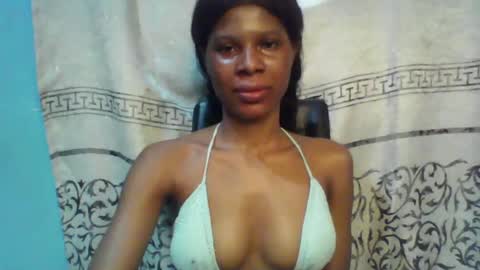 Snapshot of luckymadequeen chatting on March 2025 06:16:02 AM Gloria online show from March 2025 06:16:02 AM