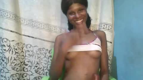 Snapshot of luckymadequeen chatting on June 2026 08:14:02 PM Gloria online show from June 2026 08:14:02 PM
