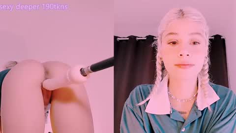 Snapshot of luckysapphire777 chatting on January 2025 11:46:01 AM luckysapphire777 online show from January 2025 11:46:01 AM