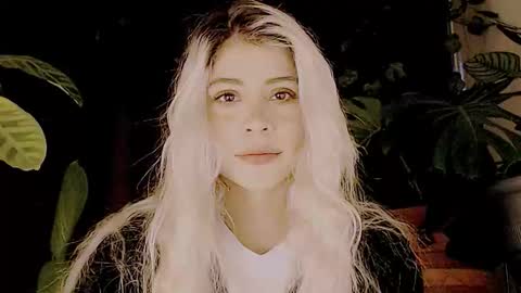 Snapshot of luckysapphire777 chatting on October 2025 07:10:02 AM luckysapphire777 online show from October 2025 07:10:02 AM