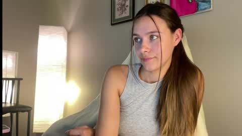 Snapshot of lucy12821 chatting on June 2026 09:39:01 PM Lucy online show from June 2026 09:39:01 PM