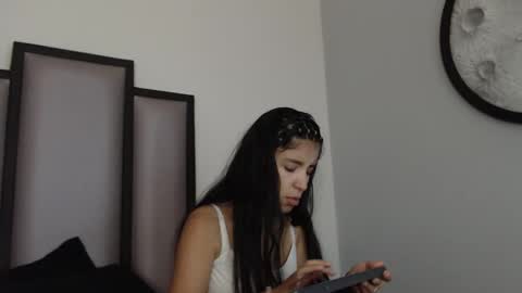   online show from January 2026 04:50:02 AM