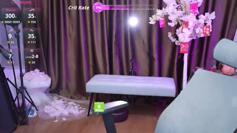 Lucy online show from October 2025 01:18:01 AM