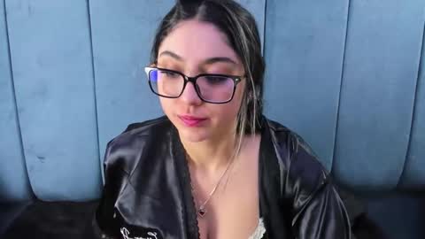 lucy_anal_ online show from February 2026 11:44:02 PM