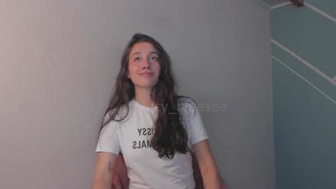 Snapshot of lucy_bluesea chatting on April 2026 09:30:02 PM Lucy Herrera online show from April 2026 09:30:02 PM