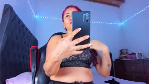 Snapshot of lucy_chanel chatting on November 2025 06:15:02 AM lucy online show from November 2025 06:15:02 AM