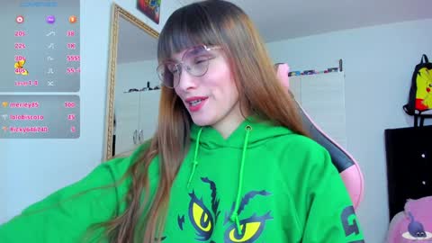 Snapshot of lucy_hess_ chatting on December 2024 05:29:02 PM Lucy online show from December 2024 05:29:02 PM