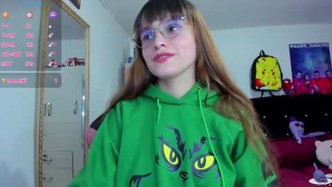 Snapshot of lucy_hess_ chatting on December 2024 12:46:02 PM Lucy online show from December 2024 12:46:02 PM