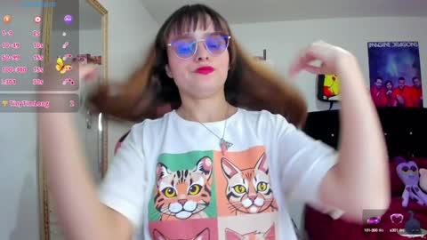 Snapshot of lucy_hess_ chatting on December 2024 08:45:02 PM Lucy online show from December 2024 08:45:02 PM