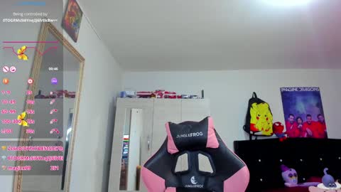 Snapshot of lucy_hess_ chatting on January 2025 07:00:02 PM Lucy online show from January 2025 07:00:02 PM