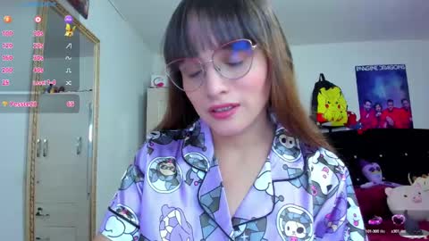 Snapshot of lucy_hess_ chatting on February 2025 09:27:02 PM Lucy online show from February 2025 09:27:02 PM