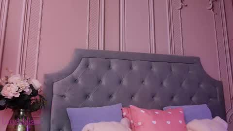 Snapshot of lucyaddison chatting on November 2025 04:12:01 AM LucyAddison online show from November 2025 04:12:01 AM