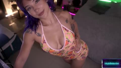 Lucy Alien  online show from February 2026 03:17:02 PM