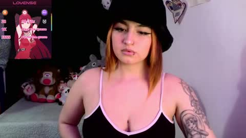 Snapshot of lucycherry__ chatting on October 2025 02:59:01 AM LUCIA online show from October 2025 02:59:01 AM