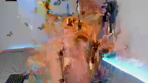 Snapshot of lucygarciia chatting on December 2024 11:24:02 PM Lucy online show from December 2024 11:24:02 PM