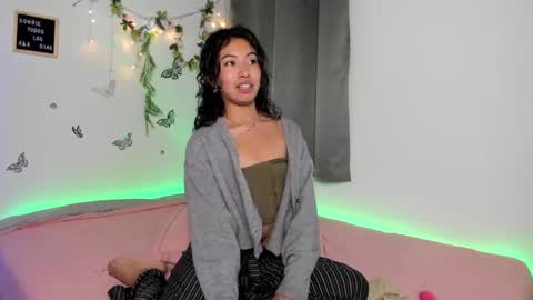 Snapshot of lucygarciia chatting on March 2025 04:02:02 AM Lucy online show from March 2025 04:02:02 AM