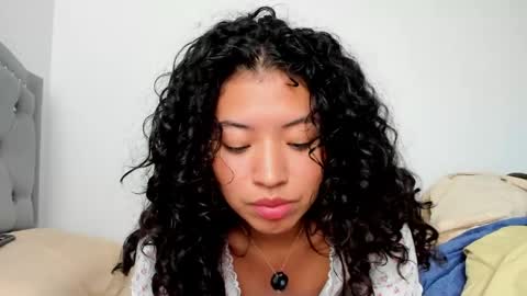 Snapshot of lucygarciia chatting on May 2026 03:52:01 PM Lucy online show from May 2026 03:52:01 PM