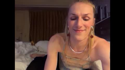 lucyheifer online show from September 2025 01:49:01 AM