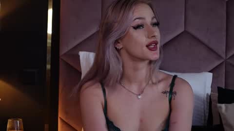 Lucy Lexton online show from March 2025 12:45:01 PM